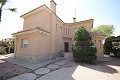 Freistehende Villa mit Gästehaus in Loma Bada, Alicante in Alicante Property