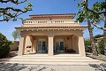 Freistehende Villa mit Gästehaus in Loma Bada, Alicante in Alicante Property