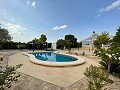 4 Bed 2 Bath Villa in Alicante Property