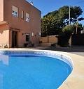 Maison de ville pour deux familles avec piscine in Alicante Property