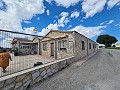 Großes 5-Bett-Landhaus mit Pool in Alicante Property