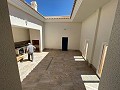 Obra Nueva con Piscina en Pinoso in Alicante Property