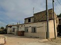 3-Bett-Landhaus & Lagerdepot 10 Minuten zu Fuß von der Stadt Barinas entfernt in Alicante Property