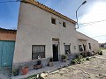 Large Country House with garages near Monovar and Pinoso in Alicante Property