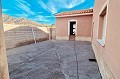 Villa de 3 chambres et 2 salles de bain avec piscine et garage in Alicante Property