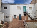 Casa adosada con gran patio in Alicante Property