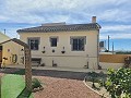 Villa mit 4 Schlafzimmern und 4 Bädern und Pool in Alicante Property