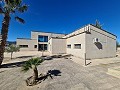 Stunning 5 Bed Villa with Pool in Alicante Property