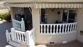 Villa met 5 slaapkamers en 2 badkamers met zwembad in Alicante Property