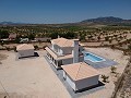 Villas de nouvelle construction à Pinoso avec piscine et terrain in Alicante Property