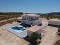 Villas de nouvelle construction à Pinoso avec piscine et terrain in Alicante Property