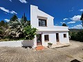 Dos casas mas ruinas y gran cantidad de terreno in Alicante Property