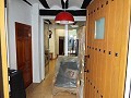 Renovated Townhouse with 3/4 Bedrooms and solarium in Alicante Property