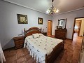 4-Schlafzimmer-Villa mit Pool in Alicante Property