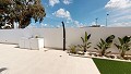 Stijlvolle villa met 3 slaapkamers en 4 badkamers met privézwembad, op 750 meter van het strand in Alicante Property