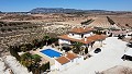 Detached villa in Pinoso with a guest annex and pool in Alicante Property