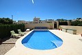 Mooie villa met 3 slaapkamers en privézwembad in Alicante Property