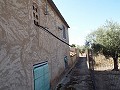 Gran casa de campo, a poca distancia de la ciudad in Alicante Property