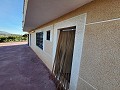 Wunderschöne Villa mit 3 Schlafzimmern und 2 Bädern und massivem Unterbau in Alicante Property