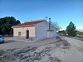 Landhaus mit herrlicher Aussicht. in Alicante Property