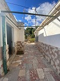 Renovatieproject met 4 bedden en zwembad in La Romana in Alicante Property