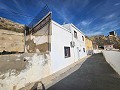 Casa de 3 dormitorios y 3 baños en el casco antiguo de Sax in Alicante Property