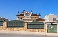 Villa spacieuse à 100m de la mer, 5 chambres 4 salles de bain in Alicante Property