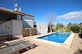 Hermosa villa de 3 dormitorios con piscina privada in Alicante Property