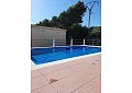 Villa mit 3 Schlafzimmern und 1 Bad in toller Lage mit Pool und Gästehaus auf 2 Etagen in Sax in Alicante Property