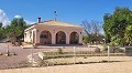 Belle Villa De Campagne Avec Piscine Et Terrain in Alicante Property