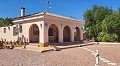 Belle Villa De Campagne Avec Piscine Et Terrain in Alicante Property