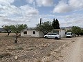 Maison de campagne avec 4 chambres, Garage et Piscine in Alicante Property