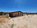 27 000 m2 de terrain avec cabane en bois in Alicante Property