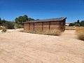 27 000 m2 de terrain avec cabane en bois in Alicante Property