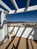 Hermosa villa de tres dormitorios con apartamento independiente de un dormitorio in Alicante Property