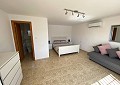 Villa de lujo de 3 dormitorios en Elda con hermosa casa de huéspedes de 3 dormitorios y 3 baños in Alicante Property