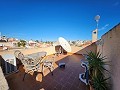 Casa de 2 dormitorios y 2 baños con piscina comunitaria. in Alicante Property