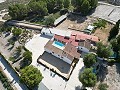 7 Bedroom country house with 9 x 4 pool and outbuildings in Alicante Property