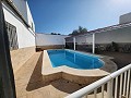 Maison de campagne de 7 chambres avec piscine 9 x 4 et dépendances in Alicante Property