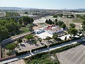 Casa de campo de 7 dormitorios con piscina de 9 x 4 y dependencias in Alicante Property