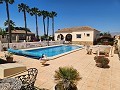 3 Bedroom, 2 bathroom Villa in Catral with pool and asphalt access in Alicante Property