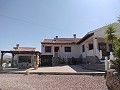 Villa mit unglaublicher Aussicht in einem kleinen Dorf nur wenige Minuten von Pinoso entfernt in Alicante Property