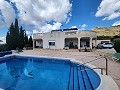 3 Bedrooom house with 15kw solar with large rooms in Alicante Property