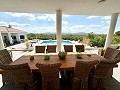 Magificent 5 Bedroom 4 Bathroom Villa in Alicante Property