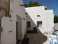 Renovated country house 4 km from Yecla in Alicante Property