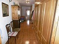 Estupendo chalet a 4 km de Yecla in Alicante Property