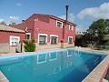 Villa with Guest House and Pool in Alicante Property