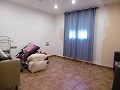 Villa de 3 dormitorios Yecla. in Alicante Property