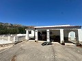 Maison de campagne avec piscine et vues incroyables à Sax in Alicante Property