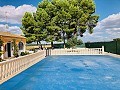 Maison de campagne magnifiquement préservée dans un superbe emplacement à Yecla in Alicante Property